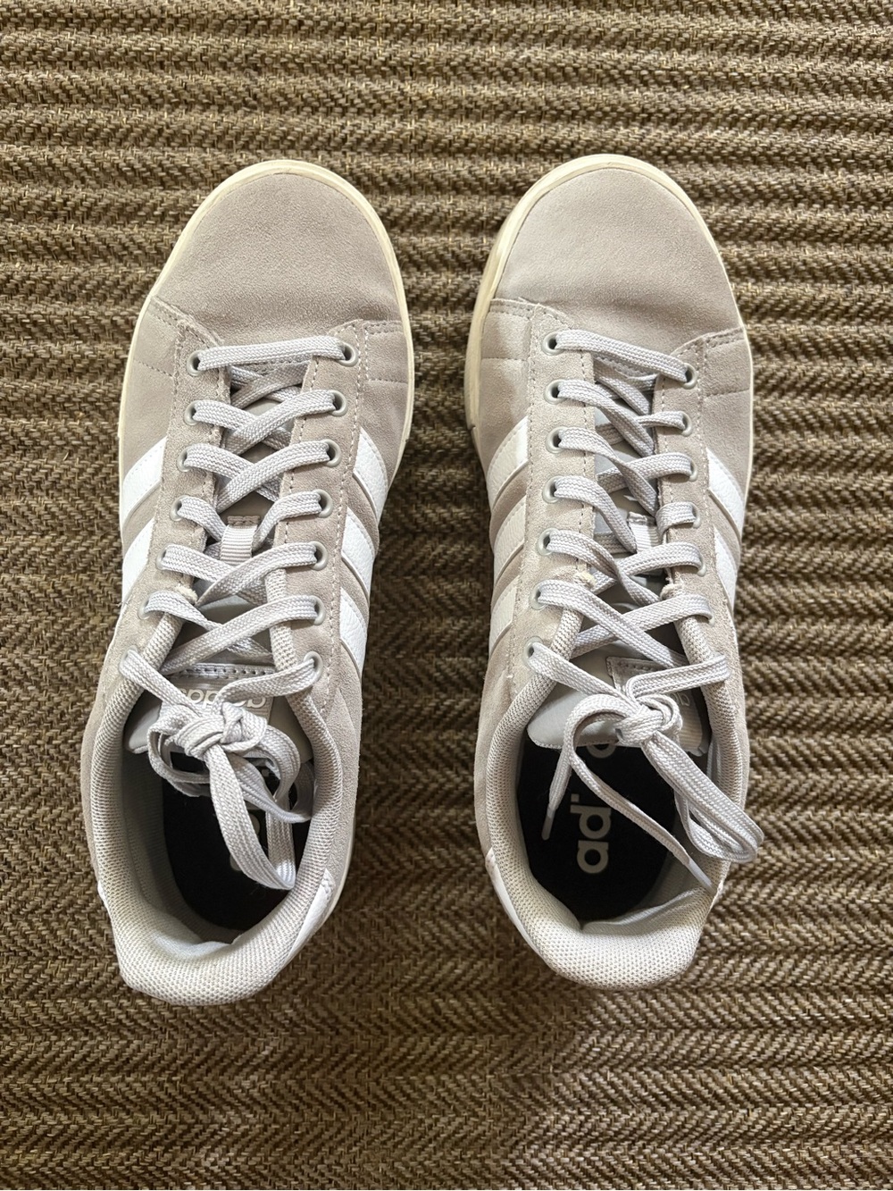 Adidas Daily 4.0 Low-Top Sneakers in Light Grey with White Stripes